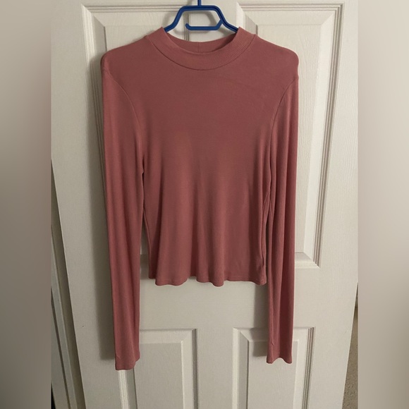 NWOT H&M ribbed mock neck - Picture 1 of 2